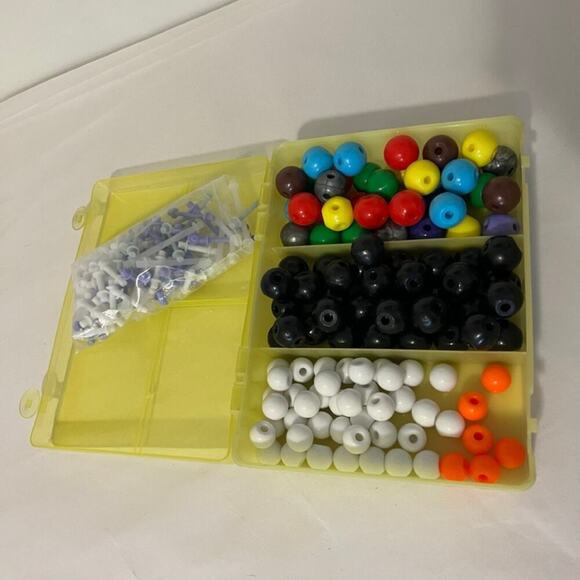 Organic Chemistry Molecular Model Set - Picture 2 of 6